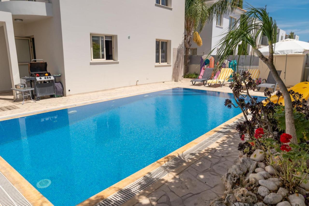 باراليمني Palm Villa Ekaterina 4 Bdrm المظهر الخارجي الصورة
