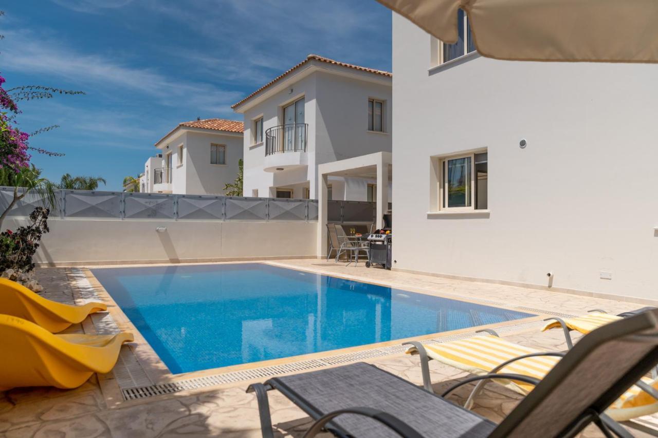 باراليمني Palm Villa Ekaterina 4 Bdrm المظهر الخارجي الصورة