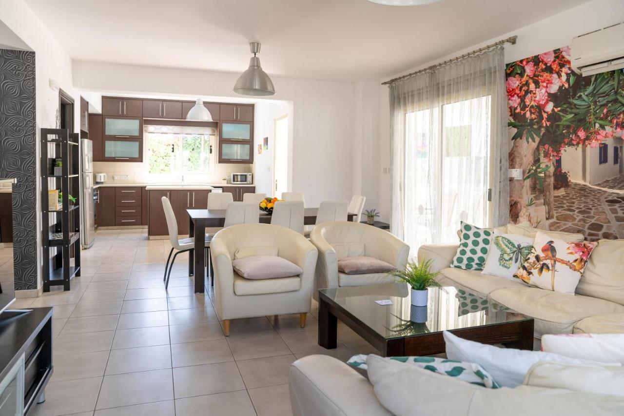 باراليمني Palm Villa Ekaterina 4 Bdrm المظهر الخارجي الصورة